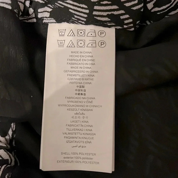 MICHAEL KORS NWOT Animal Print Sleeveless Ruffle Top, Size M - Picture 13 of 13